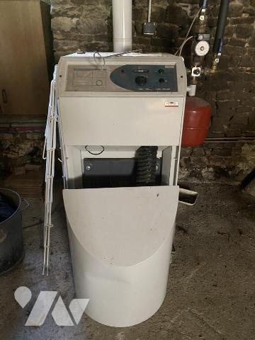 MAISON EN PIERRES A 2KM DE L'A84 sortie 39 PONT FARCY