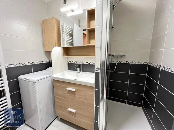 Appartement à louer 1 pièce 28.66m² Bourges (18000)