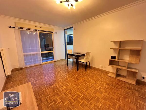 Appartement à louer 1 pièce 28.66m² Bourges (18000)