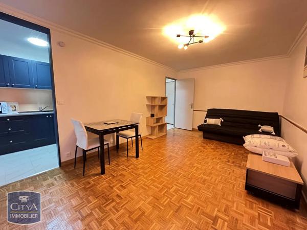 Appartement à louer 1 pièce 28.66m² Bourges (18000)