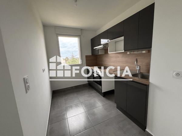 Location Appartement 2 pièces 41.44 m² - 12 RUE GEORGES GUERARD Saint Cyr Sur Loire 37540