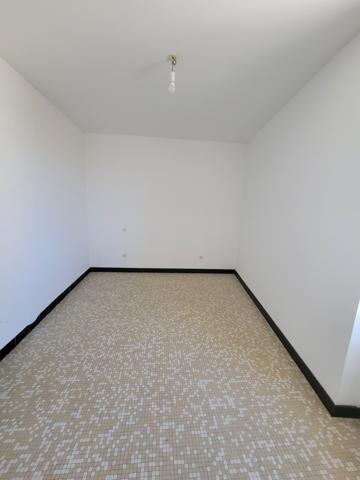 Spacieux appartement T4 de 107 m² à Carlipa Carlipa (11170)