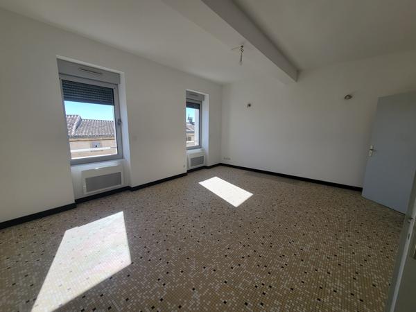Spacieux appartement T4 de 107 m² à Carlipa Carlipa (11170)