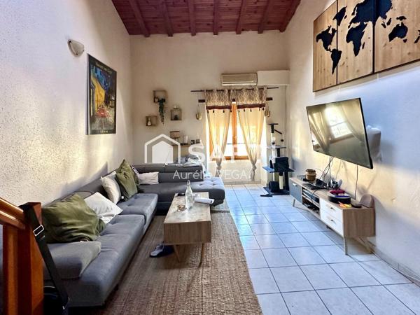 Immeuble avec local + 2 appartements loués – à 5 min de Mirepoix