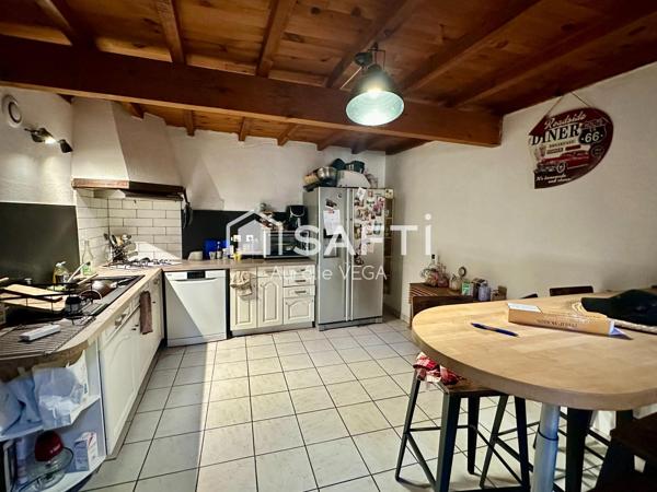 Immeuble avec local + 2 appartements loués – à 5 min de Mirepoix