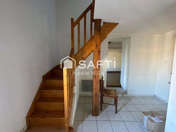 Immeuble avec local + 2 appartements loués – à 5 min de Mirepoix