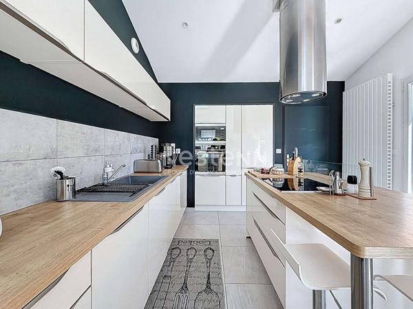 A VENDRE - AUCAMVILLE - Maison T5 de plain-pied