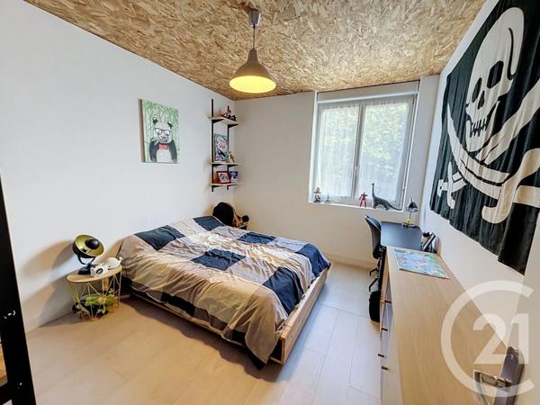 Appartement T4 à vendre  4 pièces - 77,08 m 2   LANDERNEAU  - 29