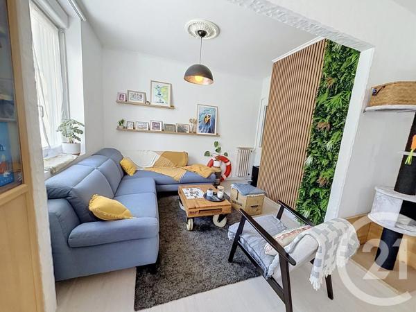 Appartement T4 à vendre  4 pièces - 77,08 m 2   LANDERNEAU  - 29