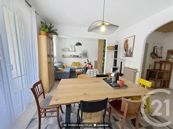 Appartement T4 à vendre  4 pièces - 77,08 m 2   LANDERNEAU  - 29