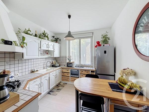 Appartement T4 à vendre  4 pièces - 77,08 m 2   LANDERNEAU  - 29