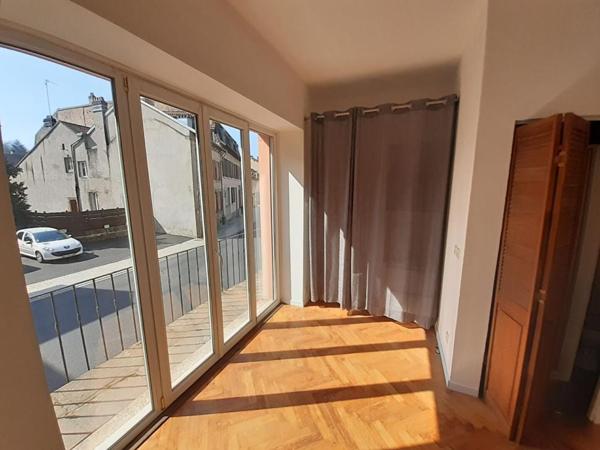 Location Studio 30 m² - Moyenmoutier 88420