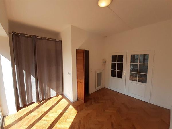Location Studio 30 m² - Moyenmoutier 88420