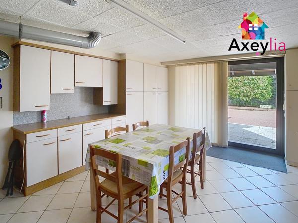 Villerest (42300) A VENDRE- VILLEREST- MAISON SUR TERRAIN D'ENVIRON 1182 M2