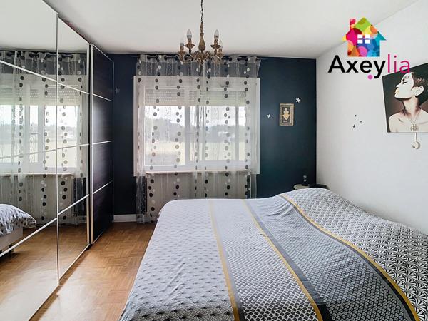 Villerest (42300) A VENDRE- VILLEREST- MAISON SUR TERRAIN D'ENVIRON 1182 M2