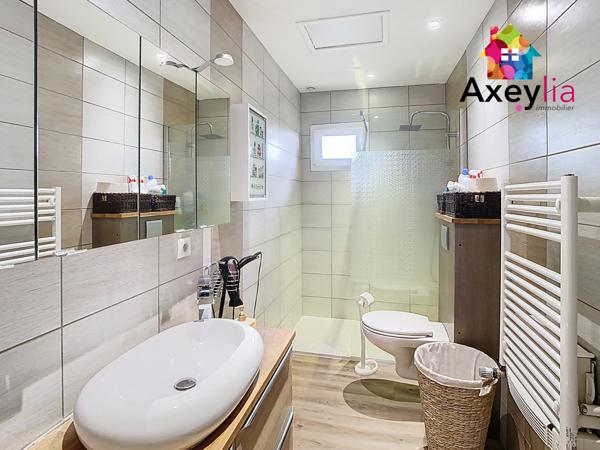 Villerest (42300) A VENDRE- VILLEREST- MAISON SUR TERRAIN D'ENVIRON 1182 M2