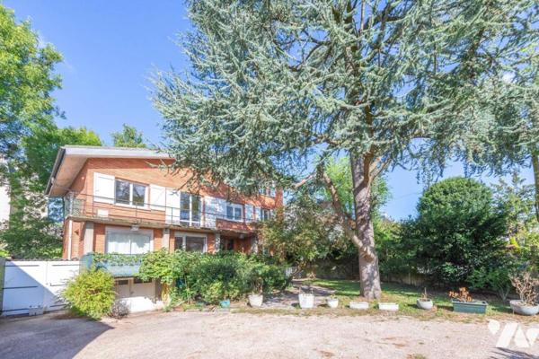 Saint Cloud - Villa Pasteur - Maison de 265 m² - 8 chambres