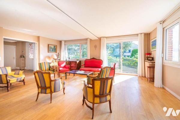 Saint Cloud - Villa Pasteur - Maison de 265 m² - 8 chambres