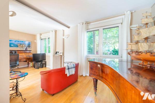 Saint Cloud - Villa Pasteur - Maison de 265 m² - 8 chambres