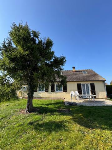 Pavillon 5 chambres avec garage accolé