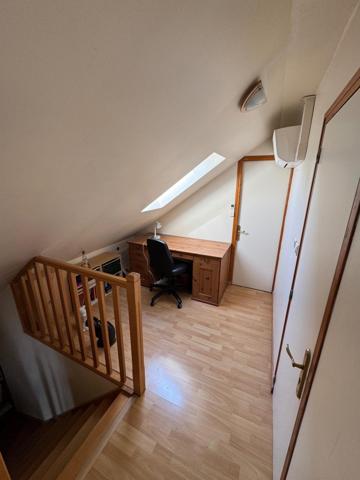 Pavillon 5 chambres avec garage accolé