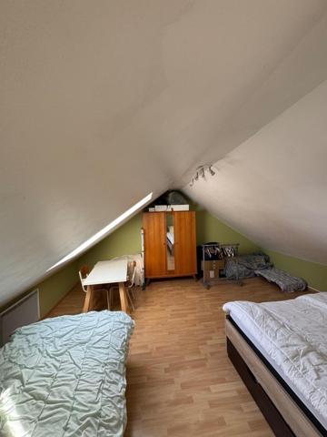 Pavillon 5 chambres avec garage accolé