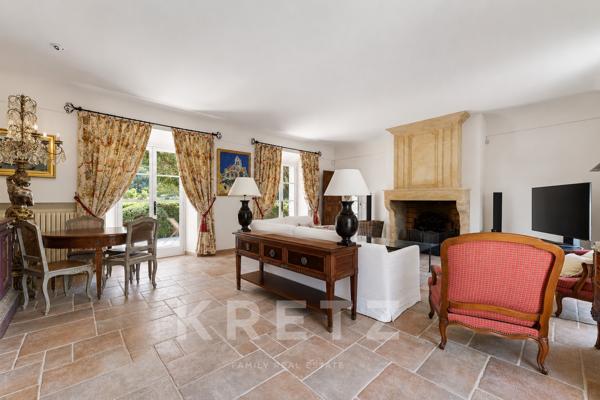 AIX-EN-PROVENCE | BASTIDE D'EXCEPTION ET MAISON D’AMIS AU CŒUR DE 6 HECTARES, OLIVERAIE