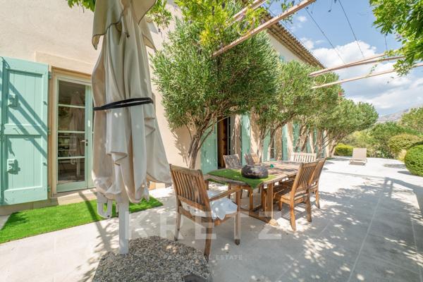 AIX-EN-PROVENCE | BASTIDE D'EXCEPTION ET MAISON D’AMIS AU CŒUR DE 6 HECTARES, OLIVERAIE