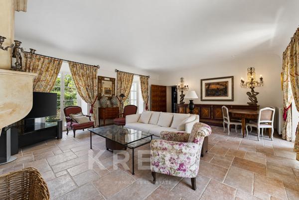 AIX-EN-PROVENCE | BASTIDE D'EXCEPTION ET MAISON D’AMIS AU CŒUR DE 6 HECTARES, OLIVERAIE