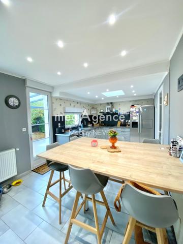 Maison à DOULLENS, 80600 - 4 pièces 120m²