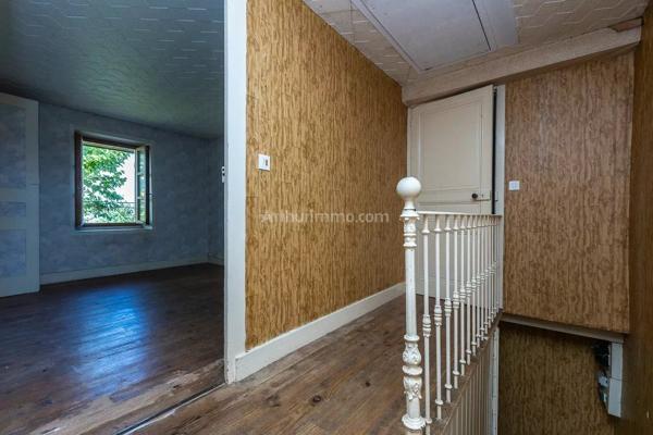 Vente                                                      Maison
                        
                     8 pièces                      170 m2                     à Les Avenières Veyrins-Thuellin