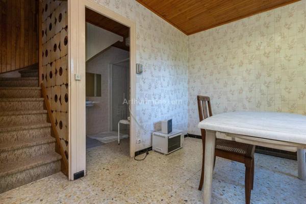 Vente                                                      Maison
                        
                     8 pièces                      170 m2                     à Les Avenières Veyrins-Thuellin