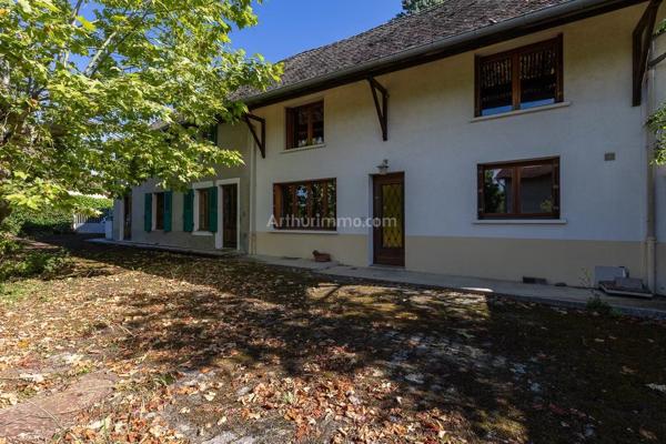 Vente                                                      Maison
                        
                     8 pièces                      170 m2                     à Les Avenières Veyrins-Thuellin