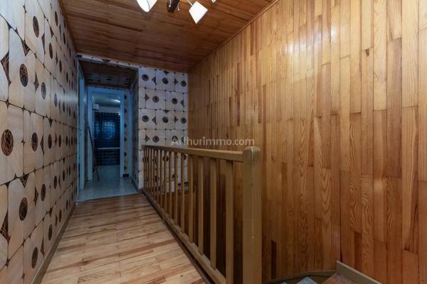 Vente                                                      Maison
                        
                     8 pièces                      170 m2                     à Les Avenières Veyrins-Thuellin