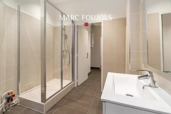 Paris 7 Bourdonnais / Champ de Mars : appartement rez de jardin de 178 m² idéal profession libérale