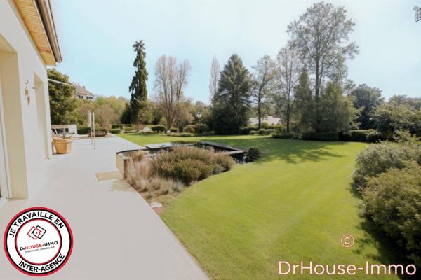 Maison à vendre 8 pièces de 225 m²
