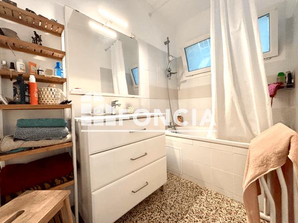 Location Appartement 5 pièces 90.8 m² - Toulon 83000