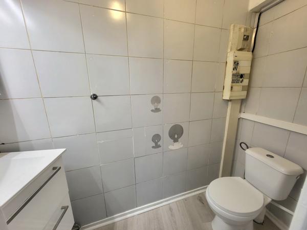 Fonds De Commerce
        
        - 13 m² 36 000 € *