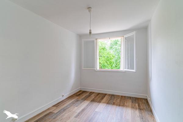 Appartement à vendre |                                       Bordeaux |                                        3 pièces  |  55 m²