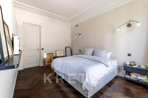 Appartement d'angle à deux pas du Parc Monceau