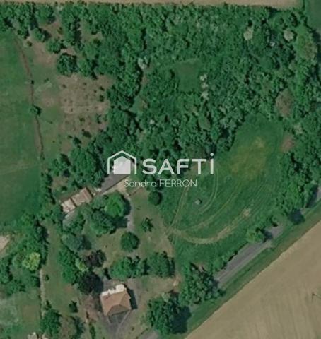 Maison familiale avec du potentiel!