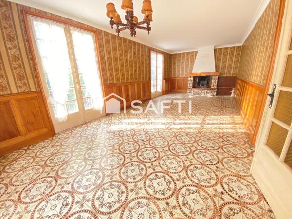 Maison familiale avec du potentiel!