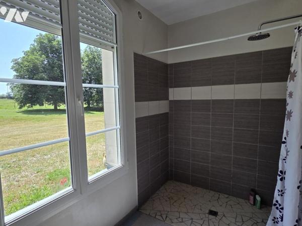 Maison de caractère XVème 160m2 avec maison annexe sur terrain de 2.23ha 