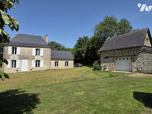 Maison de caractère XVème 160m2 avec maison annexe sur terrain de 2.23ha 