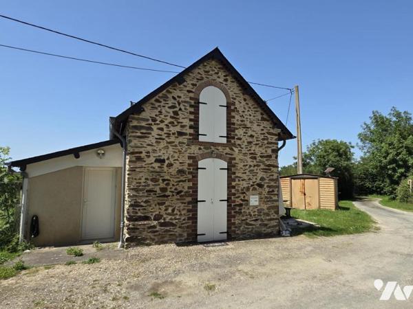 Maison de caractère XVème 160m2 avec maison annexe sur terrain de 2.23ha 