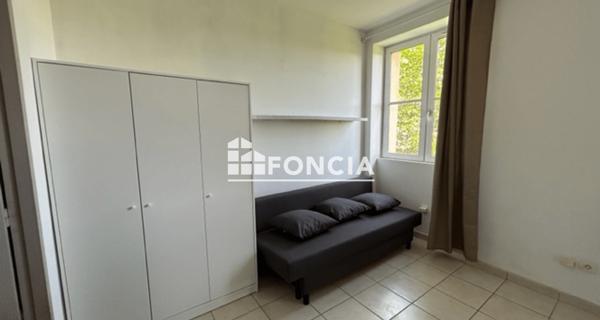 Location Studio meublé 21.37 m² - Roquemaure 30150