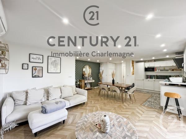 Appartement T3 à vendre  3 pièces - 73 m 2   MARSEILLE  - 13011