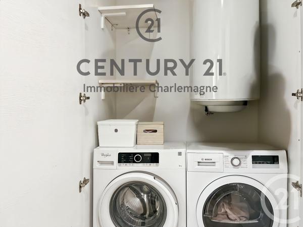 Appartement T3 à vendre  3 pièces - 73 m 2   MARSEILLE  - 13011