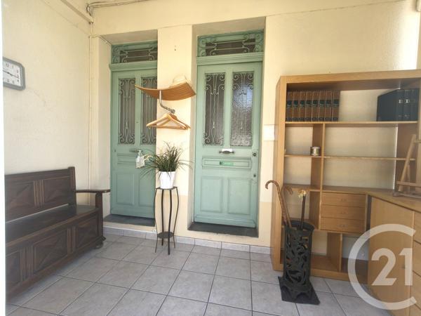 Maison à vendre  8 pièces - 162 m 2   MARSEILLE  - 13012