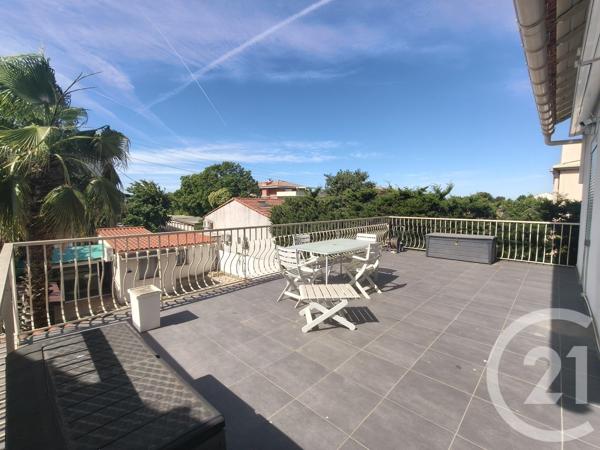 Maison à vendre  8 pièces - 162 m 2   MARSEILLE  - 13012